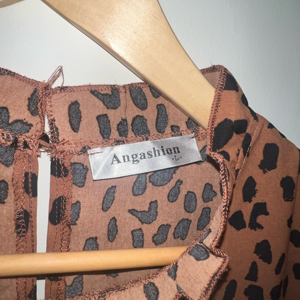 FASHION TOP - Picture 2 of 2